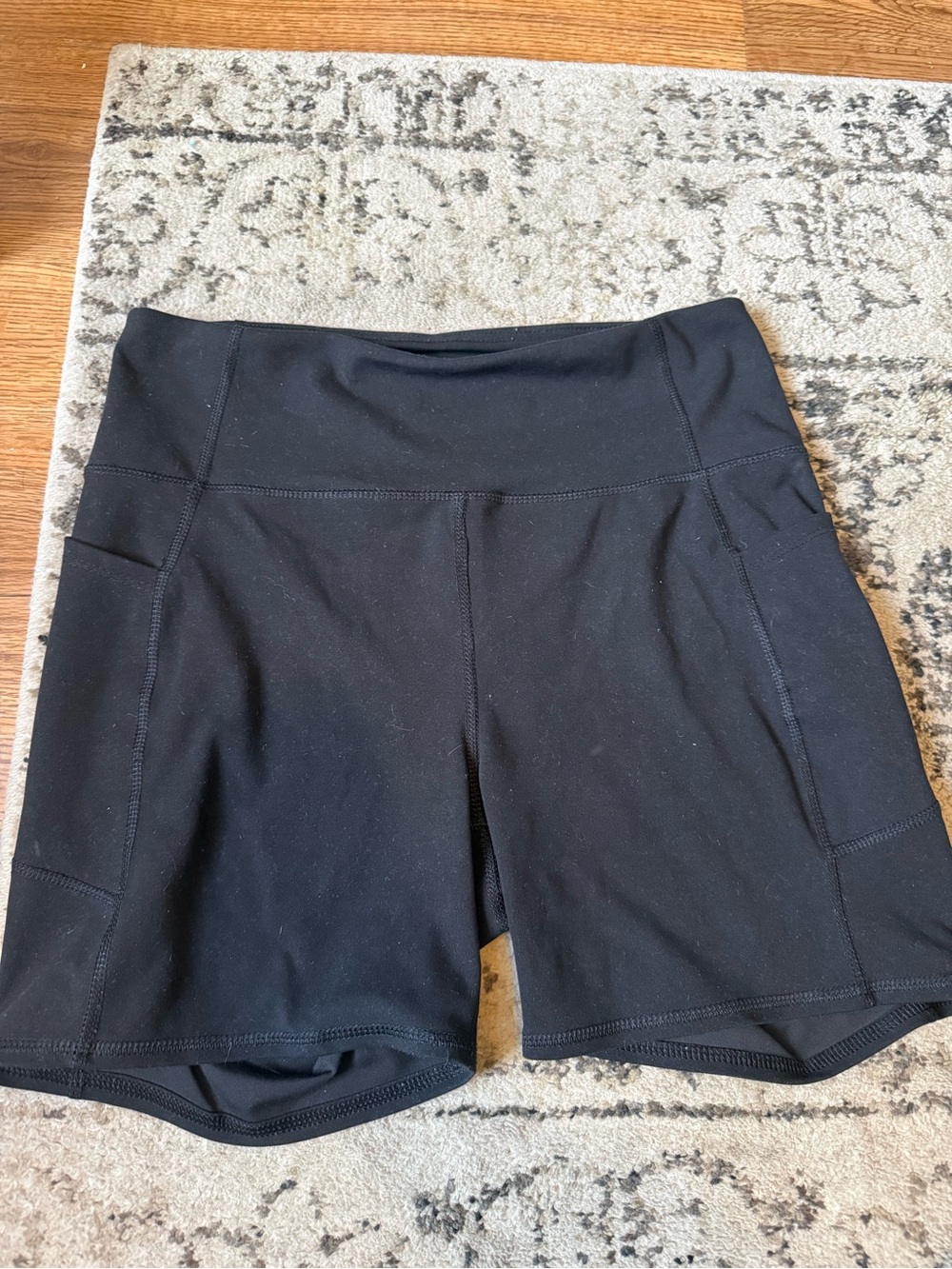 Jessica Simpson Women's Black High-Rise Bike Shorts with Side Pockets